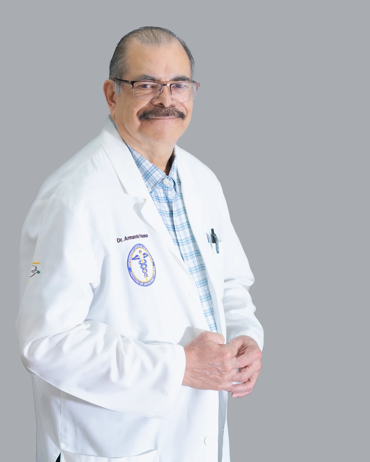 Dr. Armando Palomo, docente de UNICAH SPSP, doctor homenajeado 2026 del II Congreso Médico Nacional UNICAH